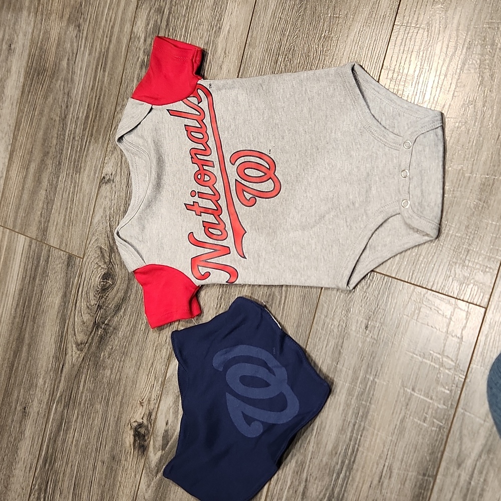 NWOT Genuine Merchandise Washington Nationals Onesie w/Bible sz 6-9M